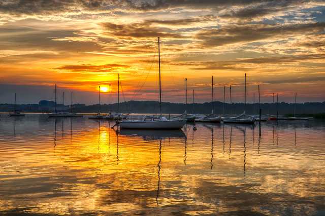 Sunrise-at-Dykes-Marsh